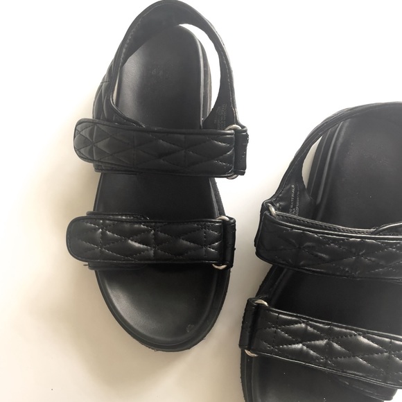 Universal Thread Quilted Platform Dad Sandals Black Size 5 - Picture 4 of 7